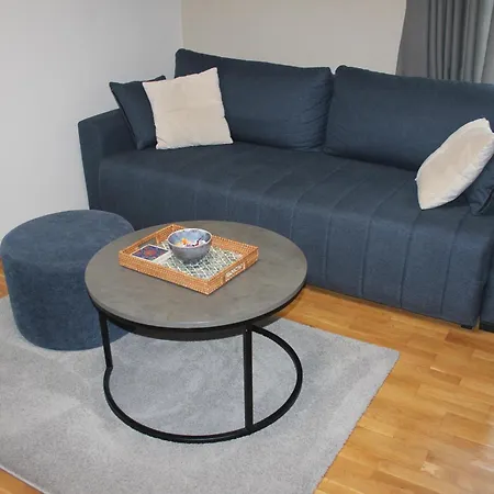 アパート Ornament Lux B11